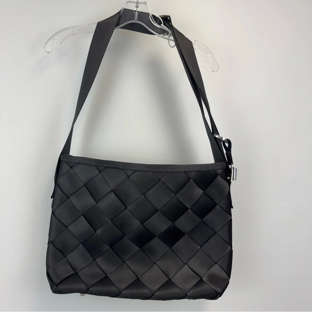 Maggie Bags Recycled Woven Seatbelt Shoulder‎ Bag Black/Deep Plum